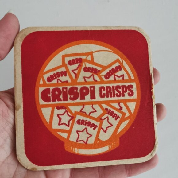 Vintage Crispi Crisps Drink Coaster Crispi Globe Trotters British Pub Barware - Picture 1 of 3